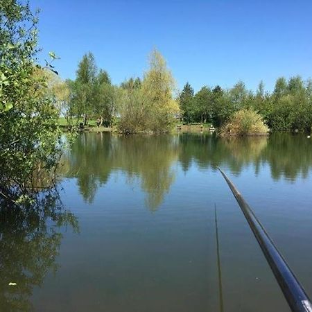 Elton Barn Fishery & Retreat Nottingham Exterior photo